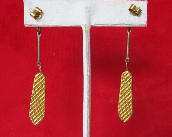 Pair of Art-Deco Vauxhall Glass Earrings - image 5