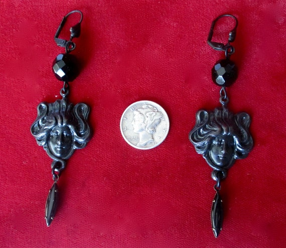 Pair of Vintage Steampunk Earrings in the Victori… - image 5
