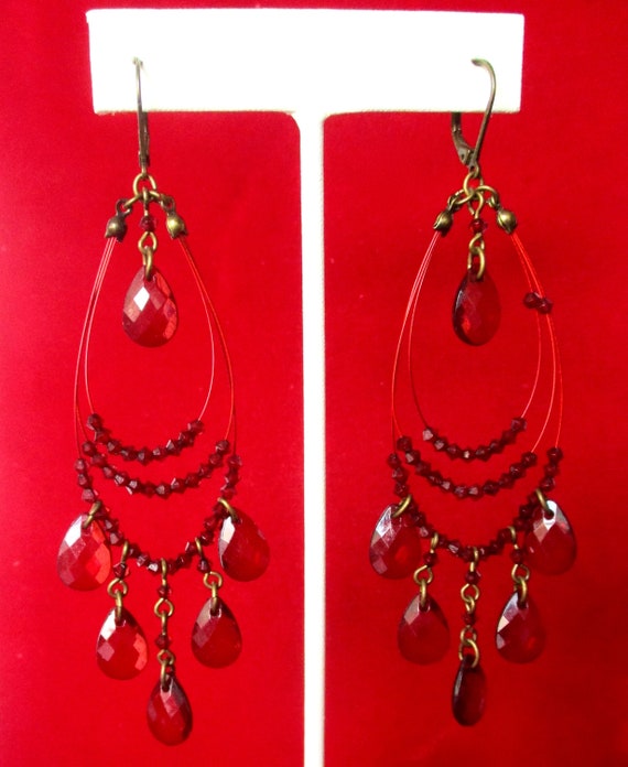 Pair of Vintage 4-Inch Deep Red/Burgundy Lucite G… - image 2
