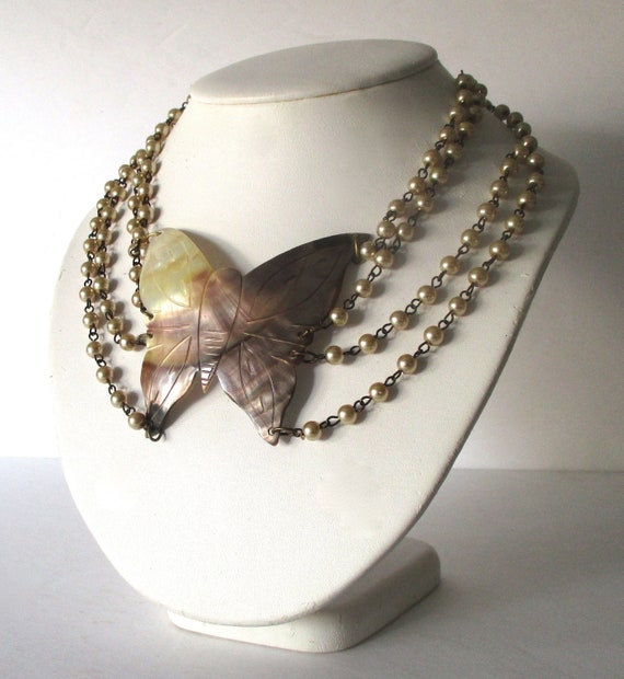 Vintage Mother-of-Pearl & Glass Pearl Necklace/We… - image 2