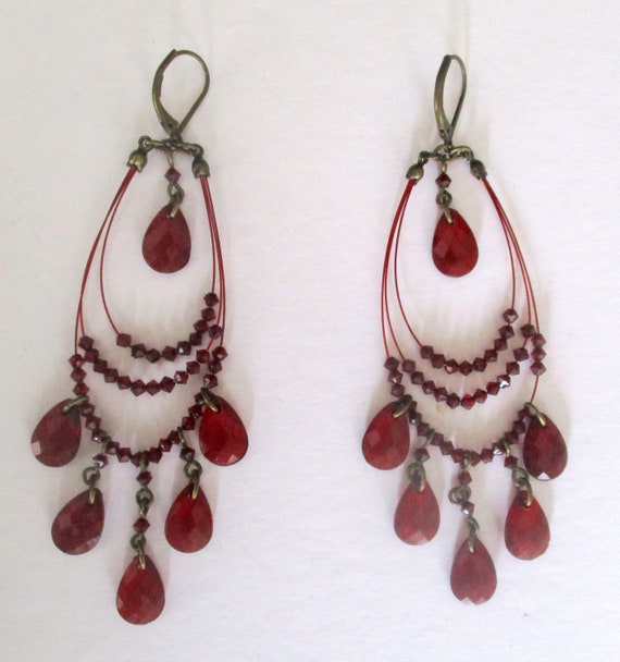 Pair of Vintage 4-Inch Deep Red/Burgundy Lucite G… - image 3