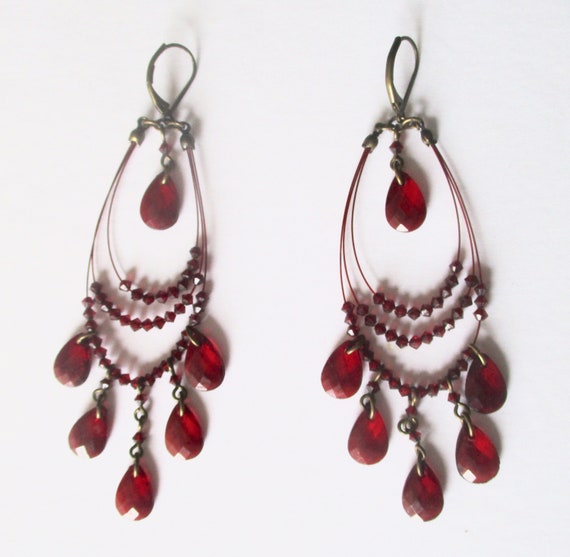 Pair of Vintage 4-Inch Deep Red/Burgundy Lucite G… - image 5