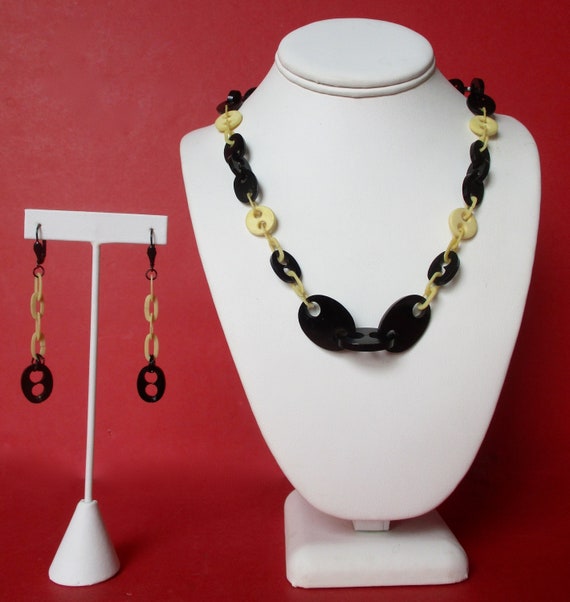 Jewelry Set:   Antique Whitby Jet & Celluloid Link Necklace With Matching Earrings/Boho/Hippie