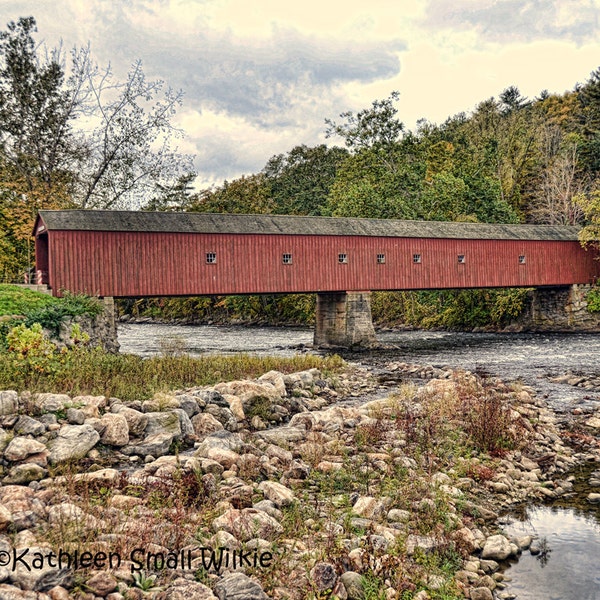 Pont couvert de Cornouailles,vieux pont couvert,vieux pont rustique,photo de paysage,Cornwall CT,pont de la Nouvelle-Angleterre,Etsy find,art mural,tendance