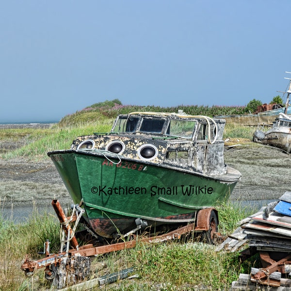 Vieux bateau, bateau en bois, cimetière de bateaux, vieux bateau abandonné, restes de bateau, Homer AK, trouvaille Etsy, cadeau unique, vieux bateau délabré, idée cadeau, tendance