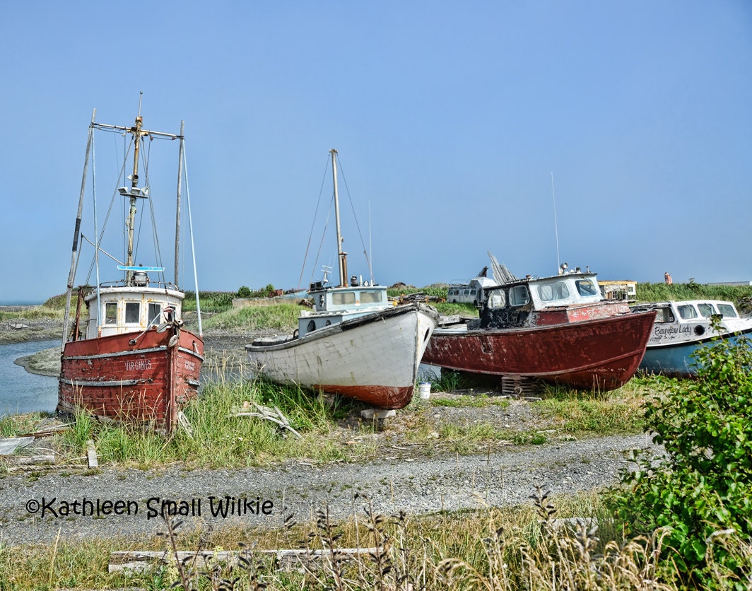 Vieux bateaux, bateau en bois, cimetière de bateaux, vieux bateau abandonné, restes de bateau, Homer AK, trouvaille Etsy, cadeau unique, vieux bateau