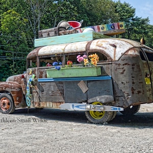 Cantina Bus, vehículo viejo, autobús viejo oxidado, hallazgo de Etsy, autobús decorado, vehículo antiguo, fotografía de vehículos, arte de garaje, arte de pared, decoración del hogar, tendencias