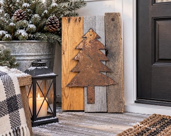 Vintage Christmas Tree Pallet Wood Sign, Rustic Farmhouse Decor, Repurposed Gas Can Metal Cutout
