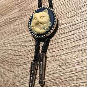 White Cat Cameo Bolo Tie Necklace Custom Tip & Cord Options Western Groom Wedding Mens Women Kids Gift Modern Cowboy Style Tie image 2