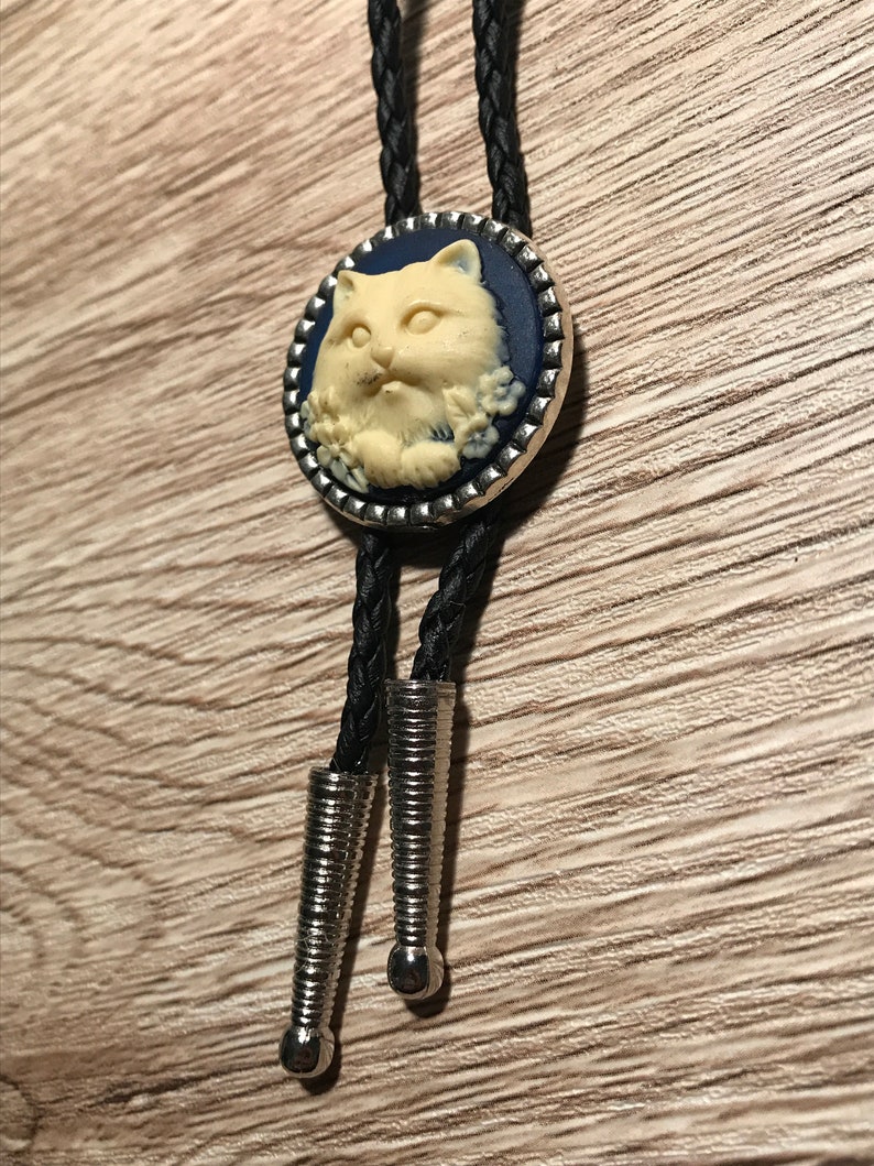 White Cat Cameo Bolo Tie Necklace Custom Tip & Cord Options Western Groom Wedding Mens Women Kids Gift Modern Cowboy Style Tie image 2