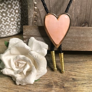 New Golden Pink Quartz Heart Bolo Tie Necklace Handmade Wedding Gift Men Women Kids Customize Braided Cord Western Cowboy