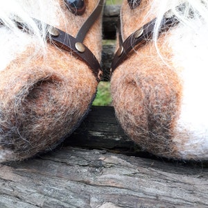 Felted slippers-woolen slippers-warm slippers-horses slippers-3D horses slippers-horses clogs-warm shoes-golden horses slippers-felt shoes image 8