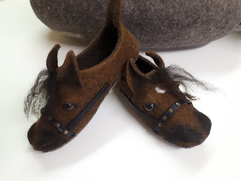 HORSES slippers-woolen slippers-warm slippers-FELT slippers-3D horses slippers-horses clogs-warm shoes-brown horses slippers-felt shoes image 2