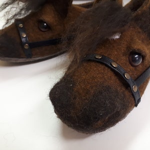 HORSES slippers-woolen slippers-warm slippers-FELT slippers-3D horses slippers-horses clogs-warm shoes-brown horses slippers-felt shoes image 3