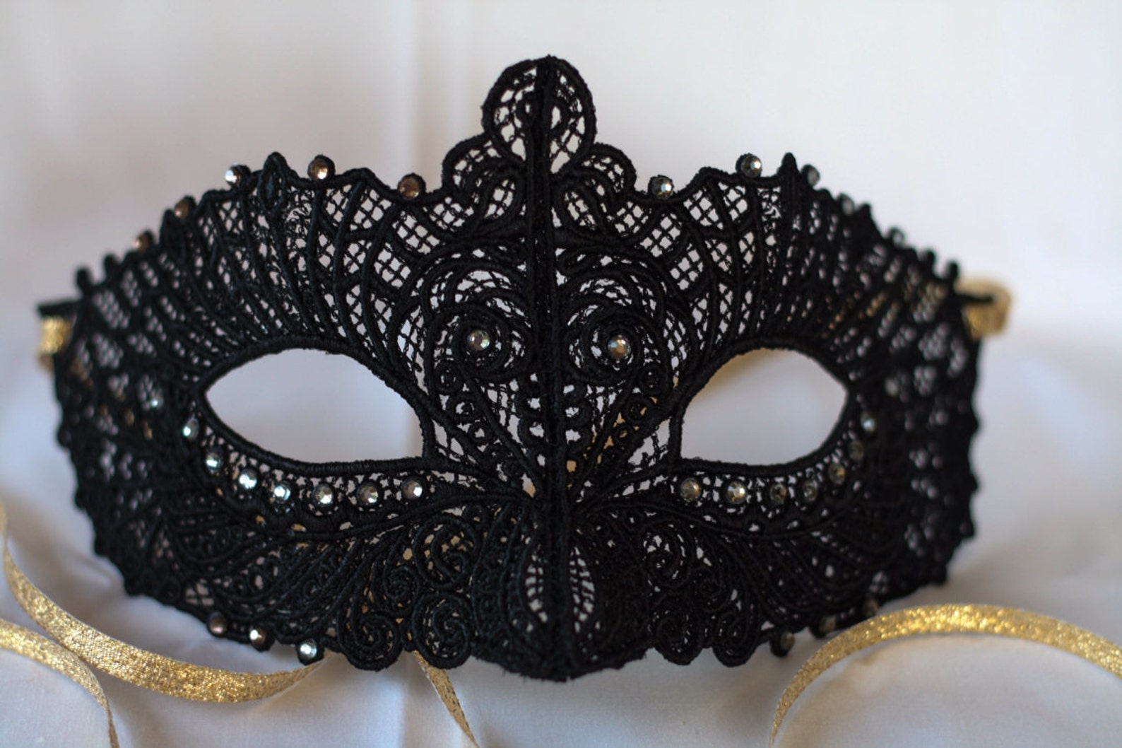 Black Lace Mask Perfect for Masquerade Weddings - Etsy