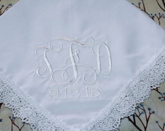 wedding personalized embroidered hanky, bride wedding hankerchief, mother of the bride wedding gift