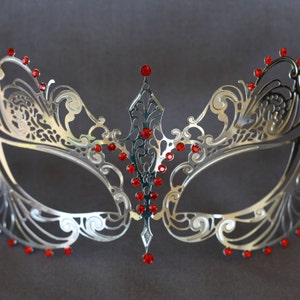 Silver metal lace masquerade mask, grey lace laser cut masquerade mask perfect for weddings, masquerade prom pasrties, bachelorette sash