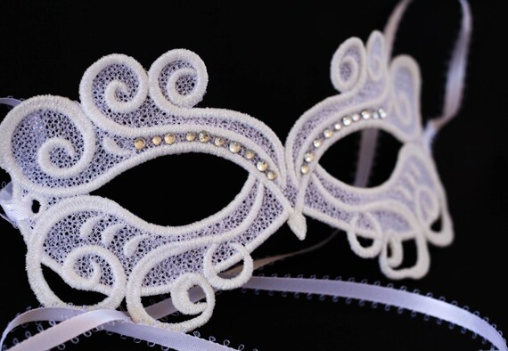 Weisse Maskerade Maske Weisse Spitzenmaske Hochzeit Maske Etsy