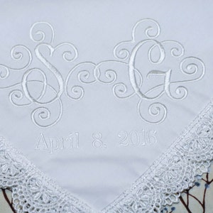 wedding personalized embroidered hanky, bride wedding hankerchief, mother of the bride wedding gift