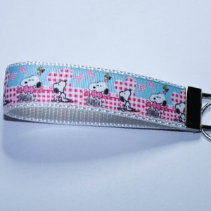 Peanut/Snoopy design, ribbon wristlet keyfob grab keychain accesory, Gift under 5 dollars, Valentine gift basket