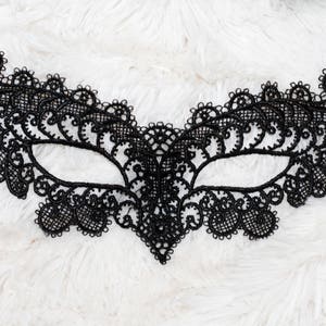 lace mask, lace masquerade mask fit for ball parties, prom nights, fairy costumes