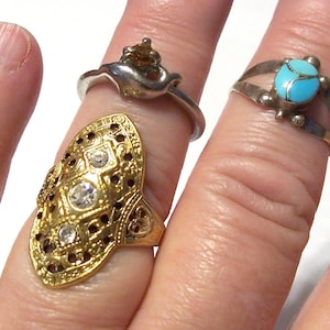 Seta Fine Jewelry Ring Round B￼rilliant Cut Cubic Zirconias & Gold Tone  Band EUC