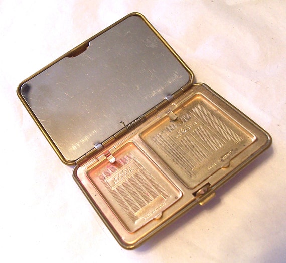 Vintage Art Deco Compact ~ Medium Tan Color ~ Rou… - image 4