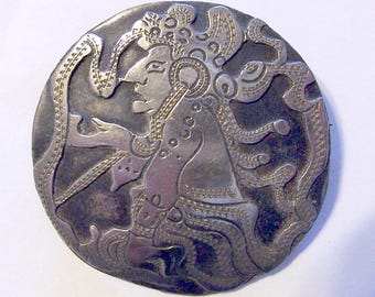 Vintage 900 Silver Brooch ~ Guatemala Craftsmanship ~ Intricate Detail ~ C Clasp Closure ~ Hallmarked ~ 9 Grams