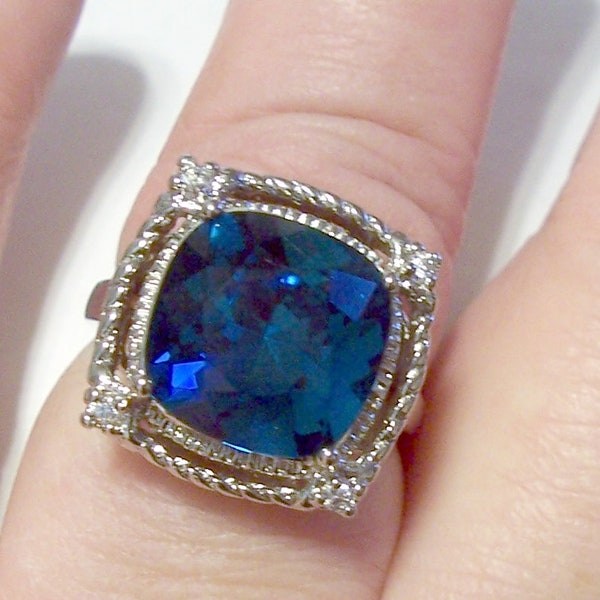 Vintage Cocktail Ring With Gorgeous Blue Stone ~ Possibly Rhodium Plated ~ Unsigned Beauty ~ Size 7