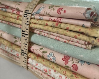 Fabric Bundle: Queen of Quilting 30" tall