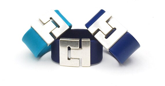 Wide Scandinavian cuff with magnetic clasp in bright coloured reindeer leather.