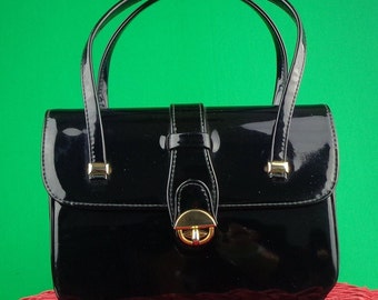 Vintage Retro Womens Girls Accessorie Black Purse Top Handle Handbag Patent Leather Vinyl Fan Accordion Minimalist 1940s 50s WW2 Mid Century