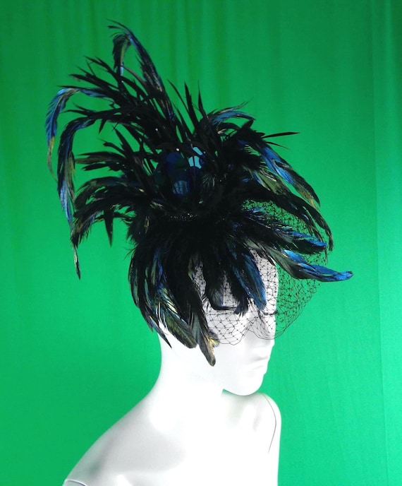 Chichi Couture Hanson Allen Designer Fascinator Band Headdress Showgirl Feather Mini Hat Wedding Party Evening Formal Gift NWT 1 Siz Fit All