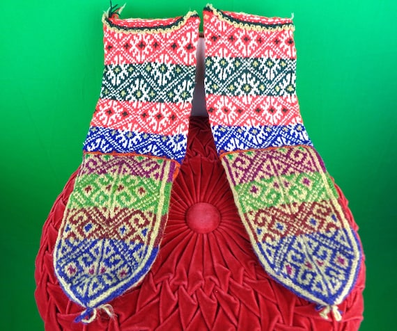 Vintage Fair Isle Knit Mittens: Nordic Scandinavian Rainbow Gloves Alpine 1950s 1960s Gift Winter Accessorize