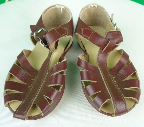 Vintage Retro 2 Month New Born Baby Child Flats Shoes Sandals 1940s 1950s Mid Century Brown Leather Gladiator Party Shower Gift Never Worn