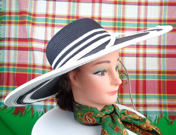 Vintage Retro Accessorie XL Oversize Sun Raffia Straw Fold Hat 54 1/2" Black White Stripe Brim Stack Wedding Party Formal Beach Resort Gift