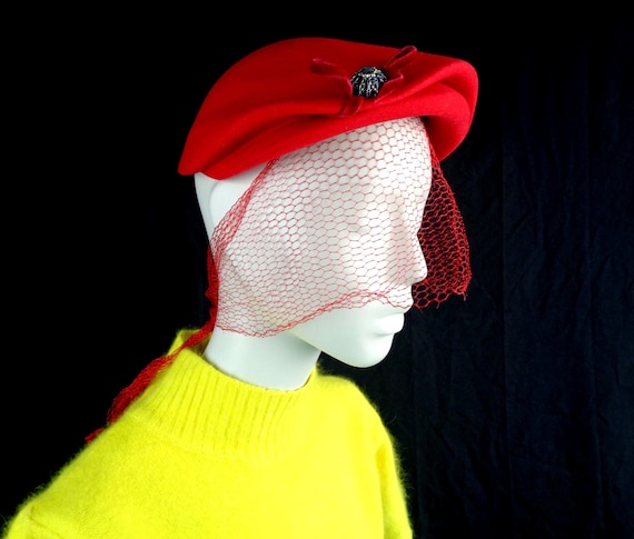 Vintage Lipstick Red Half Veil Hat, 1950s Party Capulet Mid Century Formal Accessory Gift