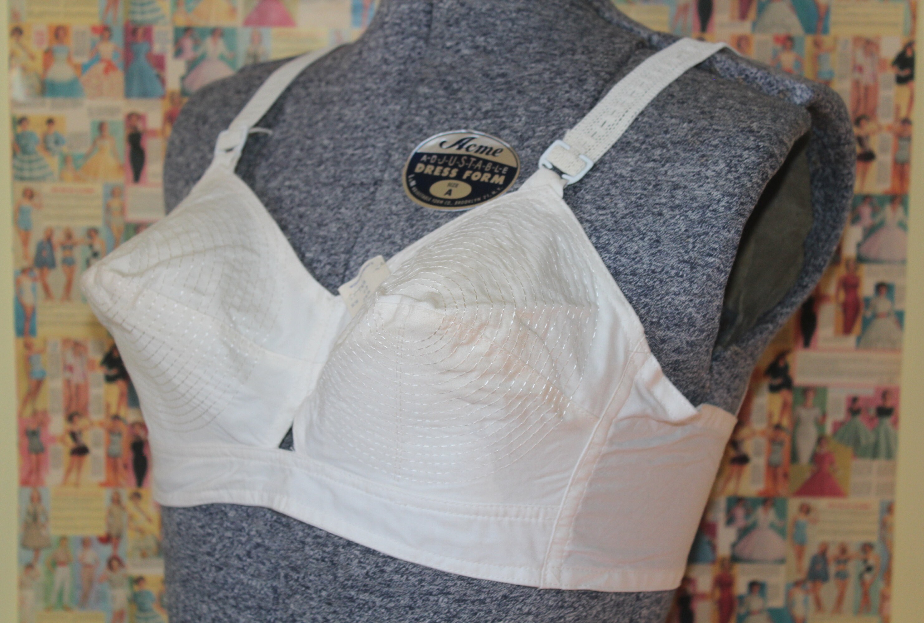 NOS 40s 50s WW2 Vintage Mid Century Woolworth Bullet Bra Lingerie
