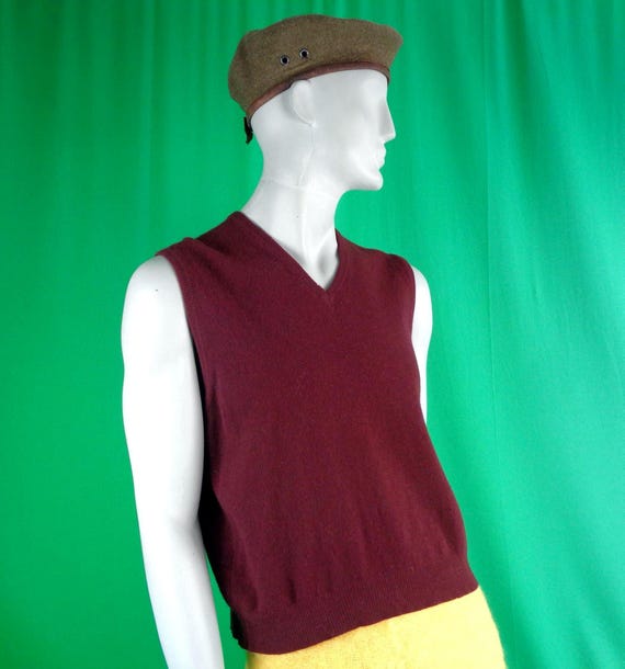 Vintage Jaeger Lambswool Sweater Vest: Burgundy Mid-Century Knit Top Pullover XL 1940s-50s Clothing Gift