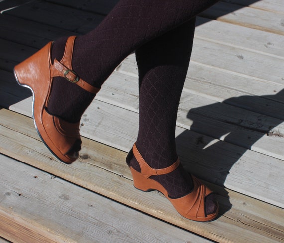 1960s 70s Vintage Retro Womens Shoes Pumps Platfor