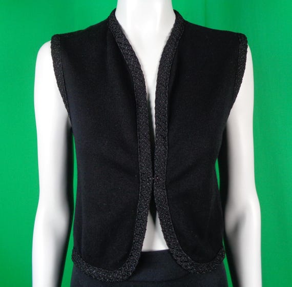 Vintage Retro Clothing Apparel Kimberly Knitwear Jersey Sweater Vest Duster 1960s 1970s Black Wool Small Wedding Party Formal Evening Gift