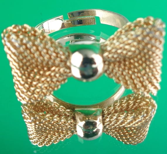 Vintage Adjustable Ring: 1970s-80s Statement Jewelry Bow Accent Gold-tone Costume Keepsake Memento Gift Accessory