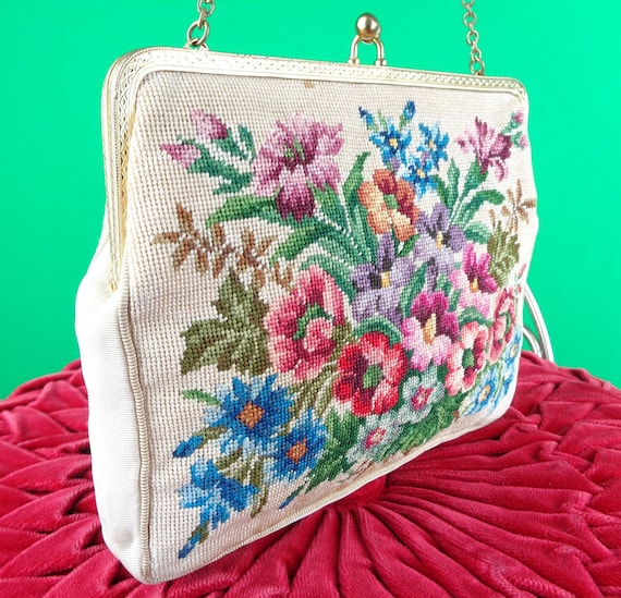 Vintage Antique Accessorie Purse Handbag Clutch 30s 40s Top Handle Needlepoint Beige Pink Purple Blue Green Weding Party Evening Formal Gift