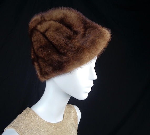 Vintage 1950s 60s Mink Fur Pom Pom Hat – Made in Canada Accessory Capulet Fashion