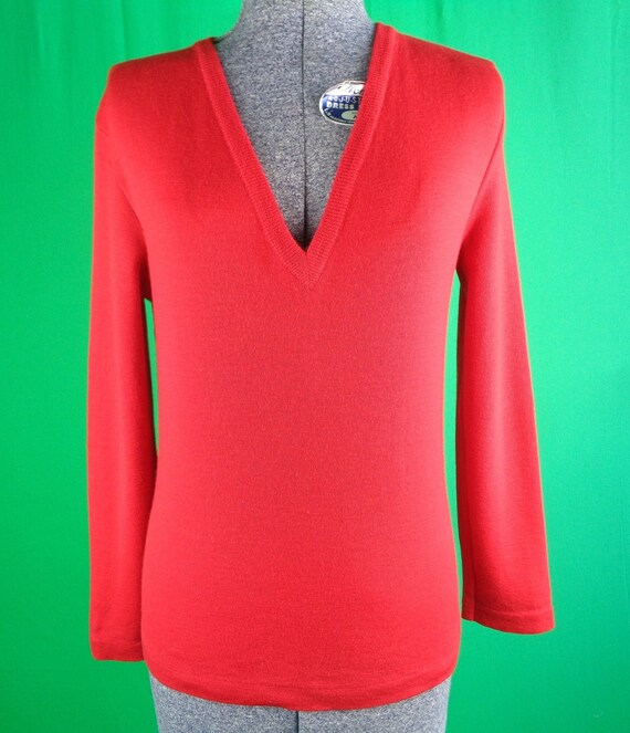 Vintage Retro Clothing Apparel Ports International Pullover Sweater Knitwear Top Blouse 1960s 1970s LG Wool Wedding Party Formal Casual Gift