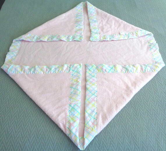 Vintage Retro Pink Pastel Baby Crib Blanket Throw Cover Quilt Bedding Spread Comforter 1970s 1980s Esmond Dominion Textiles Everyone Gift
