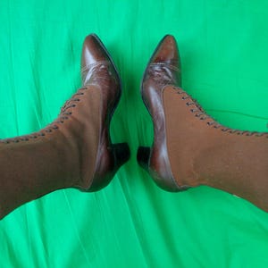Antique Victorian Walk Over Brown Leather Ankle Boots Footwear 1900s 1910s CA US 6 1/2 Point Toe Wedding Party Evening Formal Casual Gift