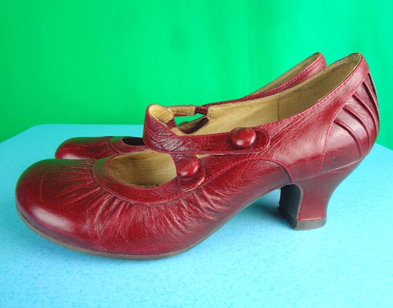 Vintage Miz Mooz Leather Mary Jane Shoes: Oxblood Red, Size 7 Baby Doll Shoes