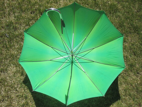Vintage Retro Umbrella Parasol Canopy Rain Sun Accessorie 1950s 1960s Mid Century Solid Green Nylon Cover Wedding Party Evening Formal Gift