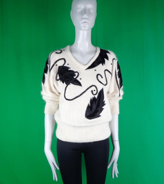 Vintage Retro Clothing Pullover Sweater Angora Top 80s 90s S White Black Silk Nylon Wool Batwing Decorative Wedding Party Formal Casual Gift